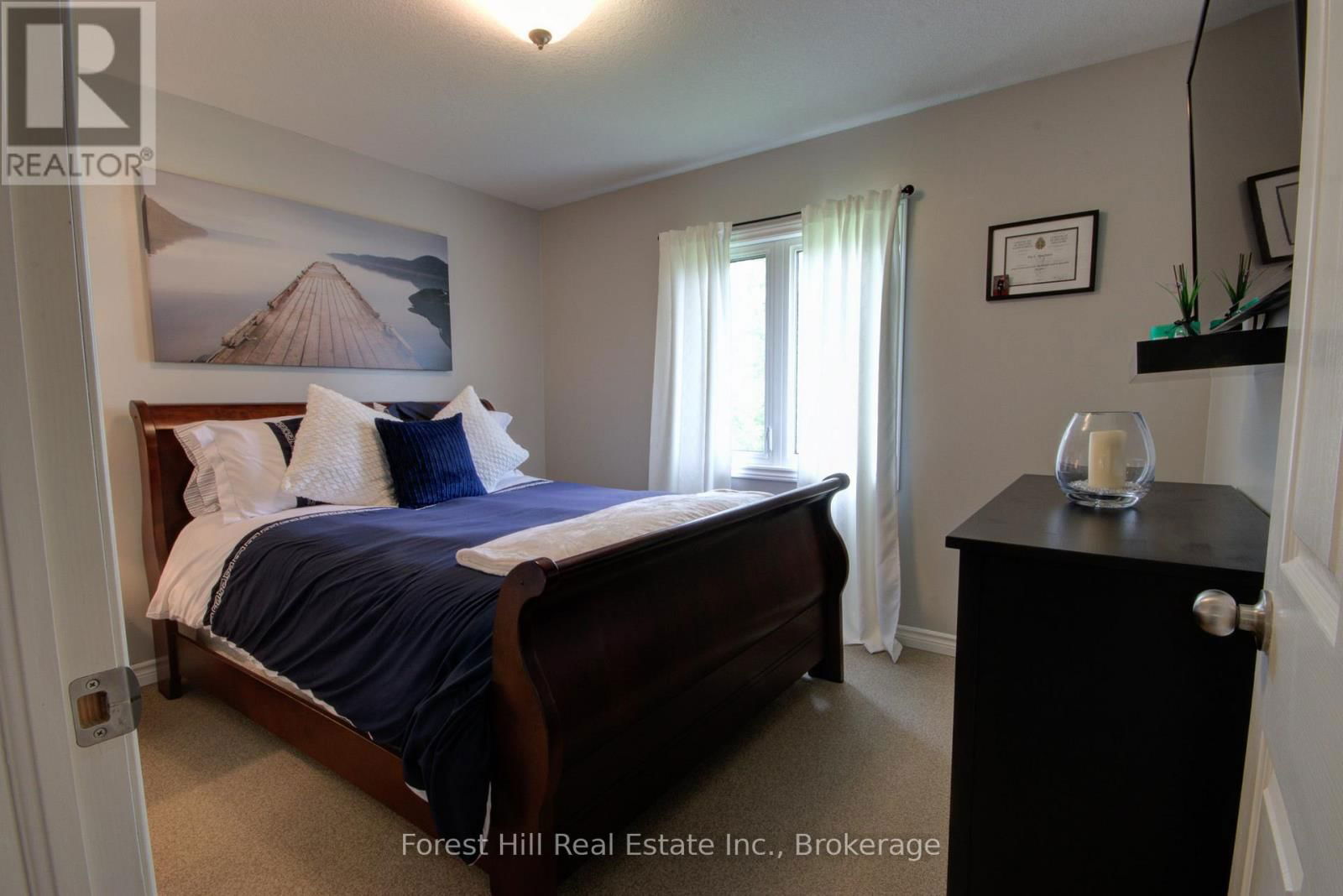 27 GREENGABLES DRIVE Image 24