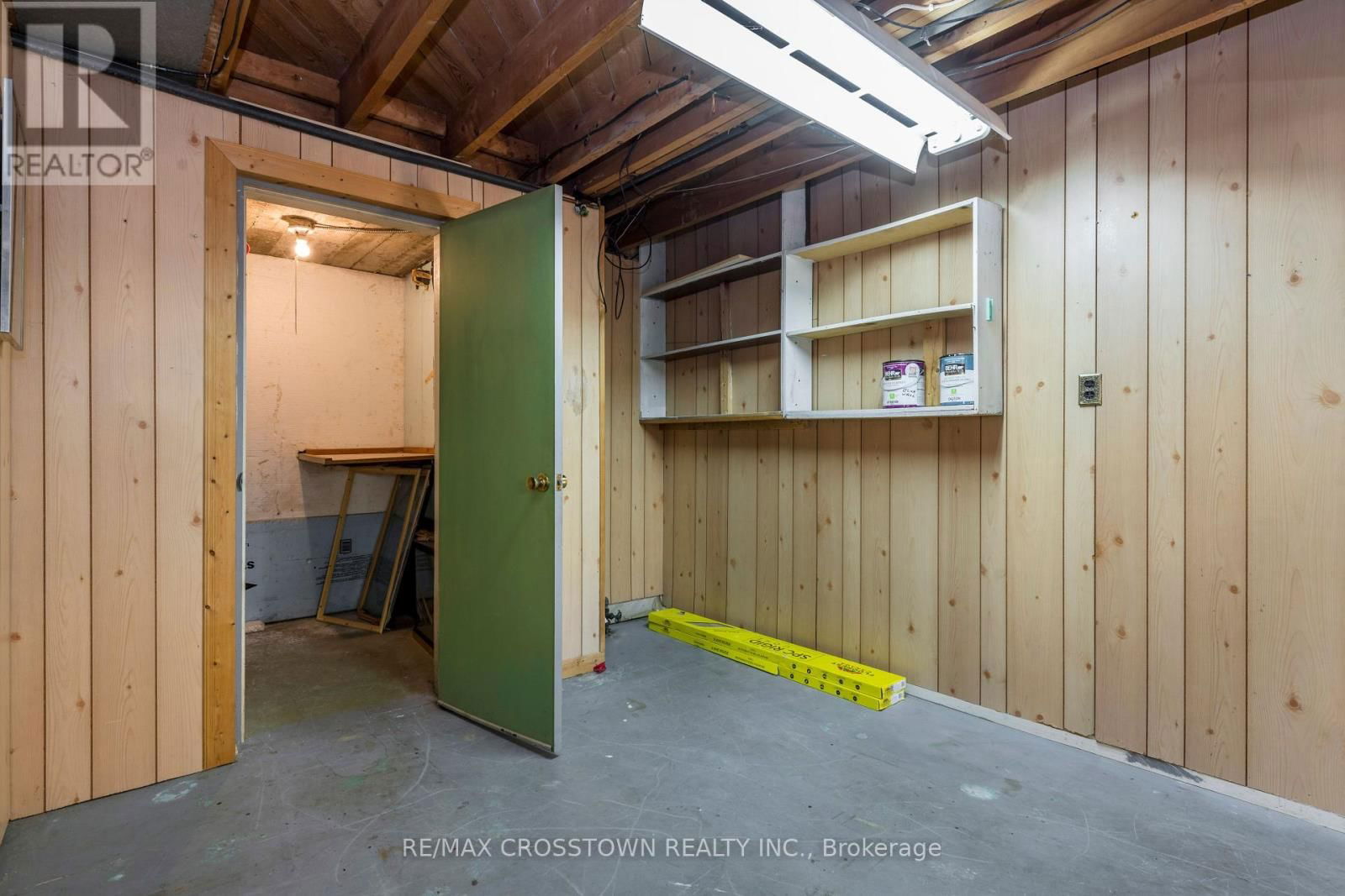 105 ECCLES STREET NORTH Image 29