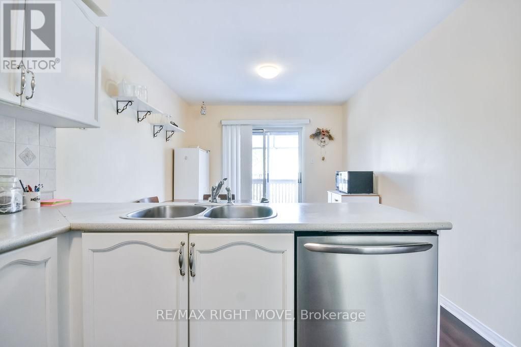 203 DYER DRIVE Image 19