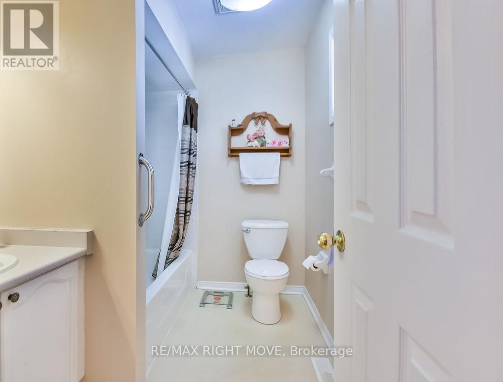 203 DYER DRIVE Image 23