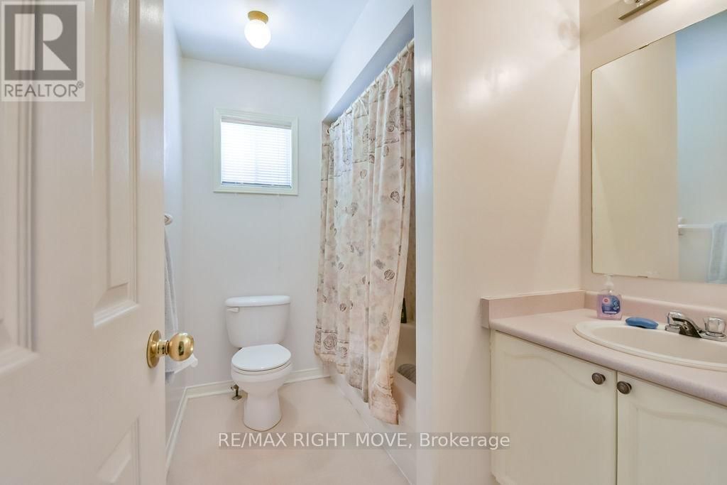 203 DYER DRIVE Image 26