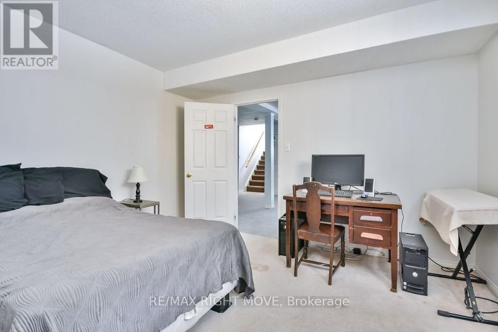 203 DYER DRIVE Image 36