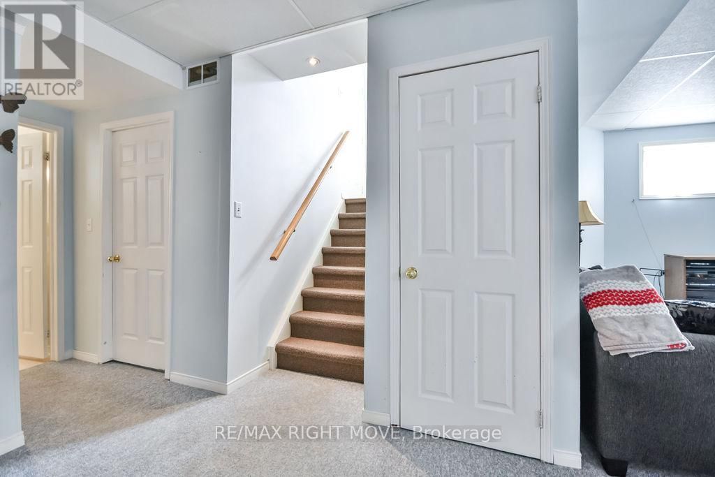 203 DYER DRIVE Image 37