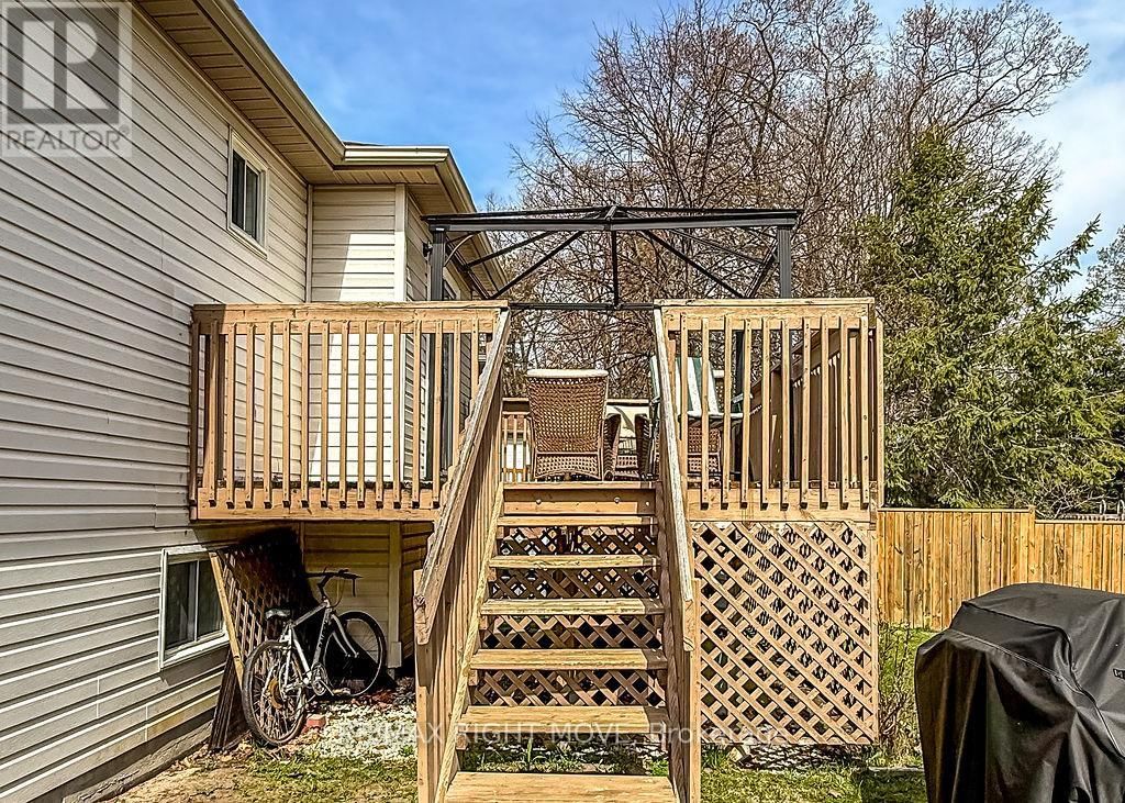 203 DYER DRIVE Image 44