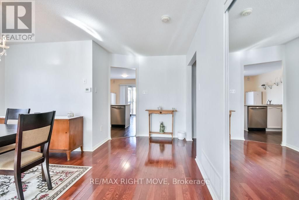 203 DYER DRIVE Image 6