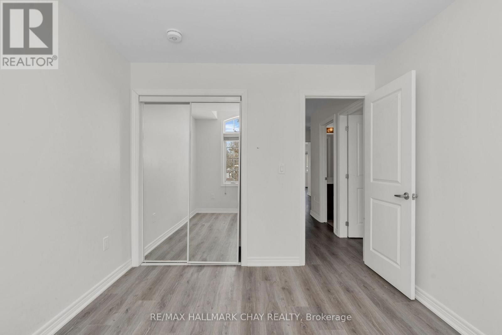 19 CHURCHLEA MEWS Image 15