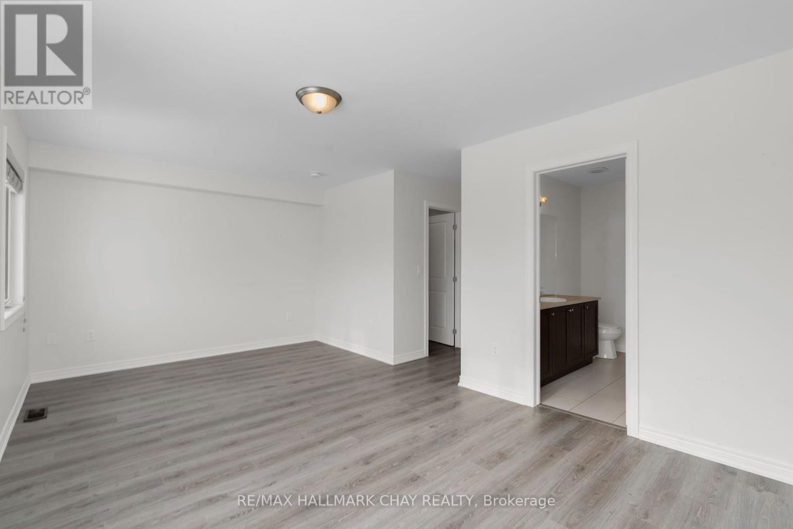 19 CHURCHLEA MEWS Image 22