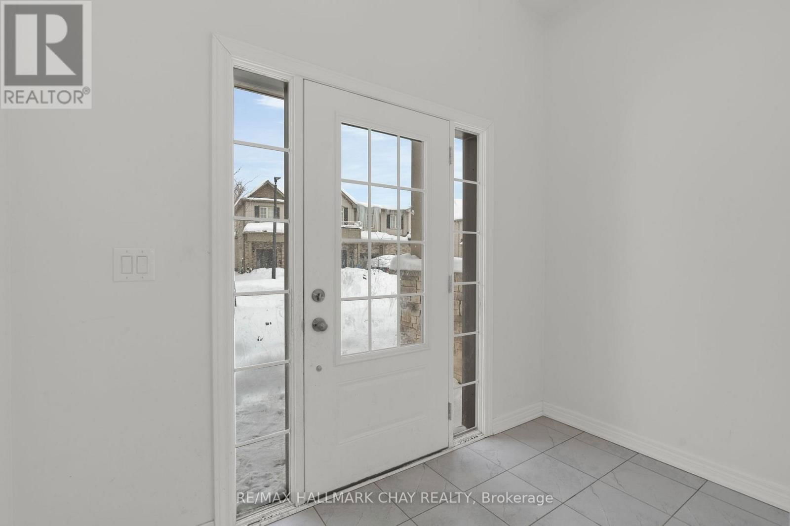 19 CHURCHLEA MEWS Image 3