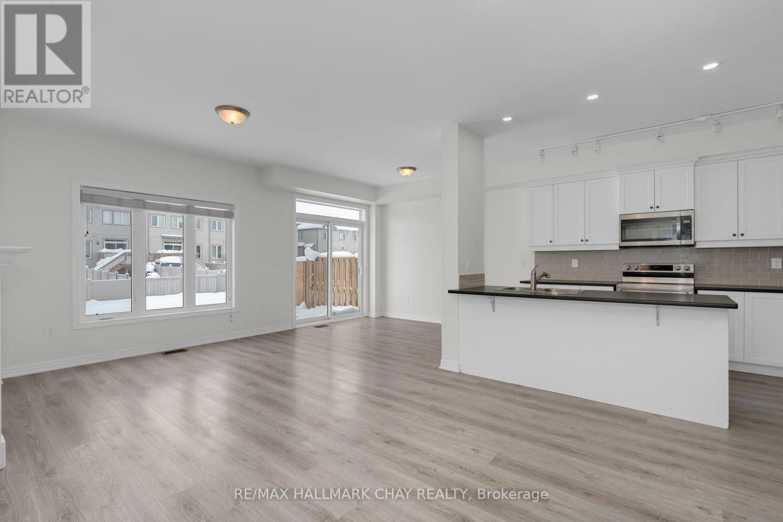 19 CHURCHLEA MEWS Image 9