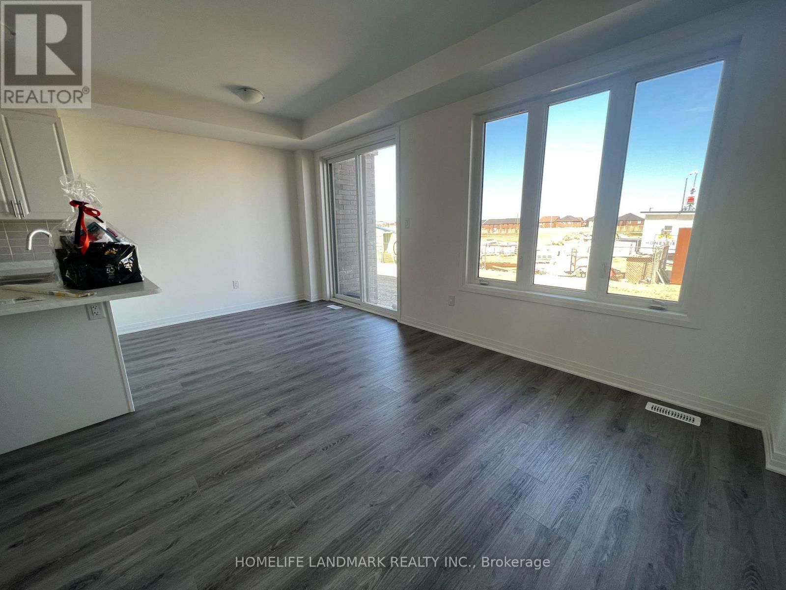 59 SAGEWOOD AVENUE Image 2