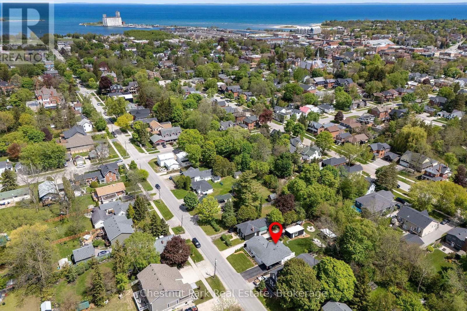 323 OAK STREET Image 36
