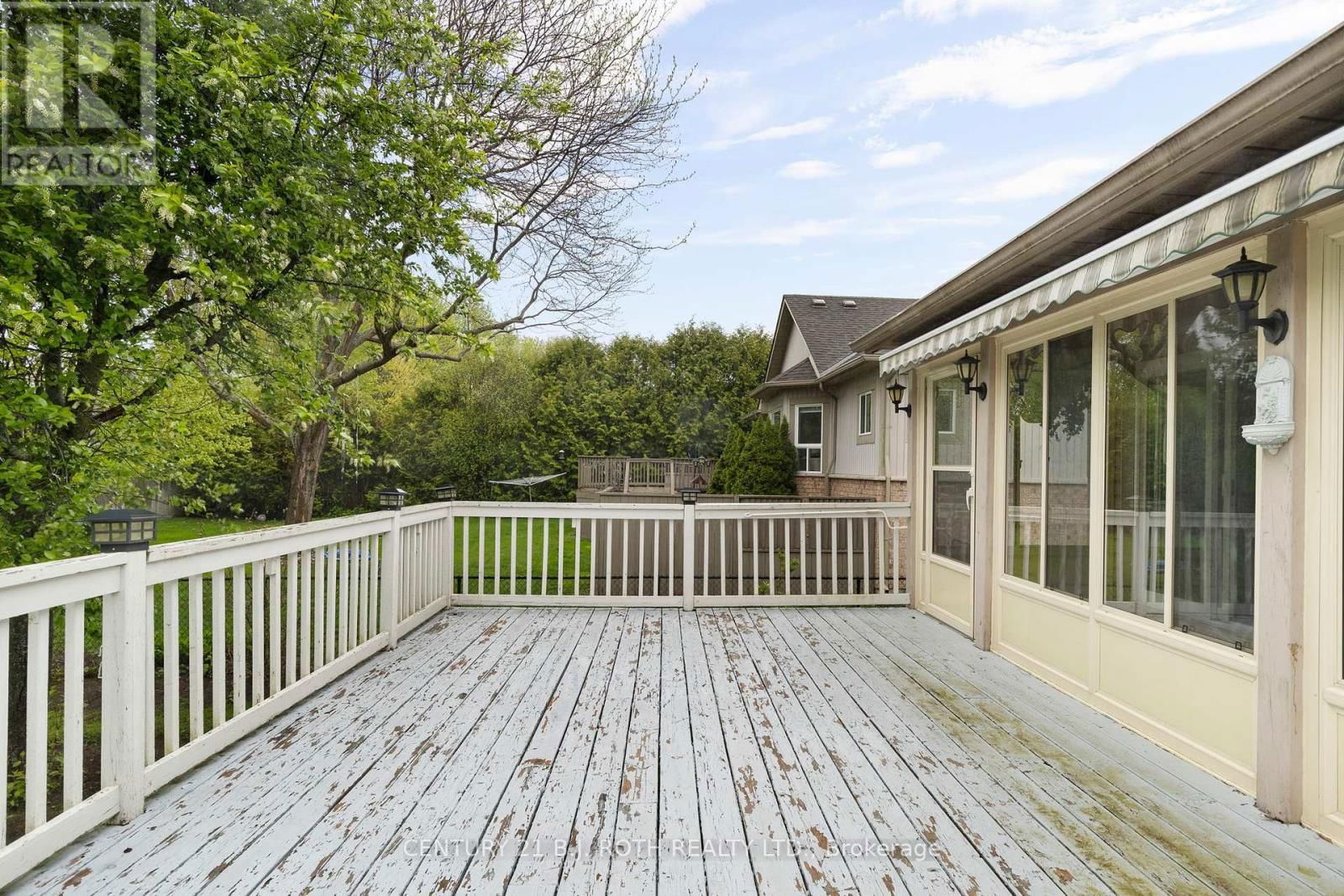 7 TRAILWOOD PLACE Image 32