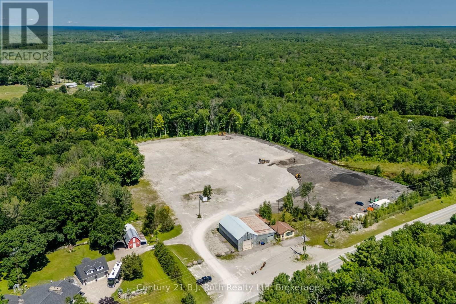 2565 QUARRY ROAD Image 2