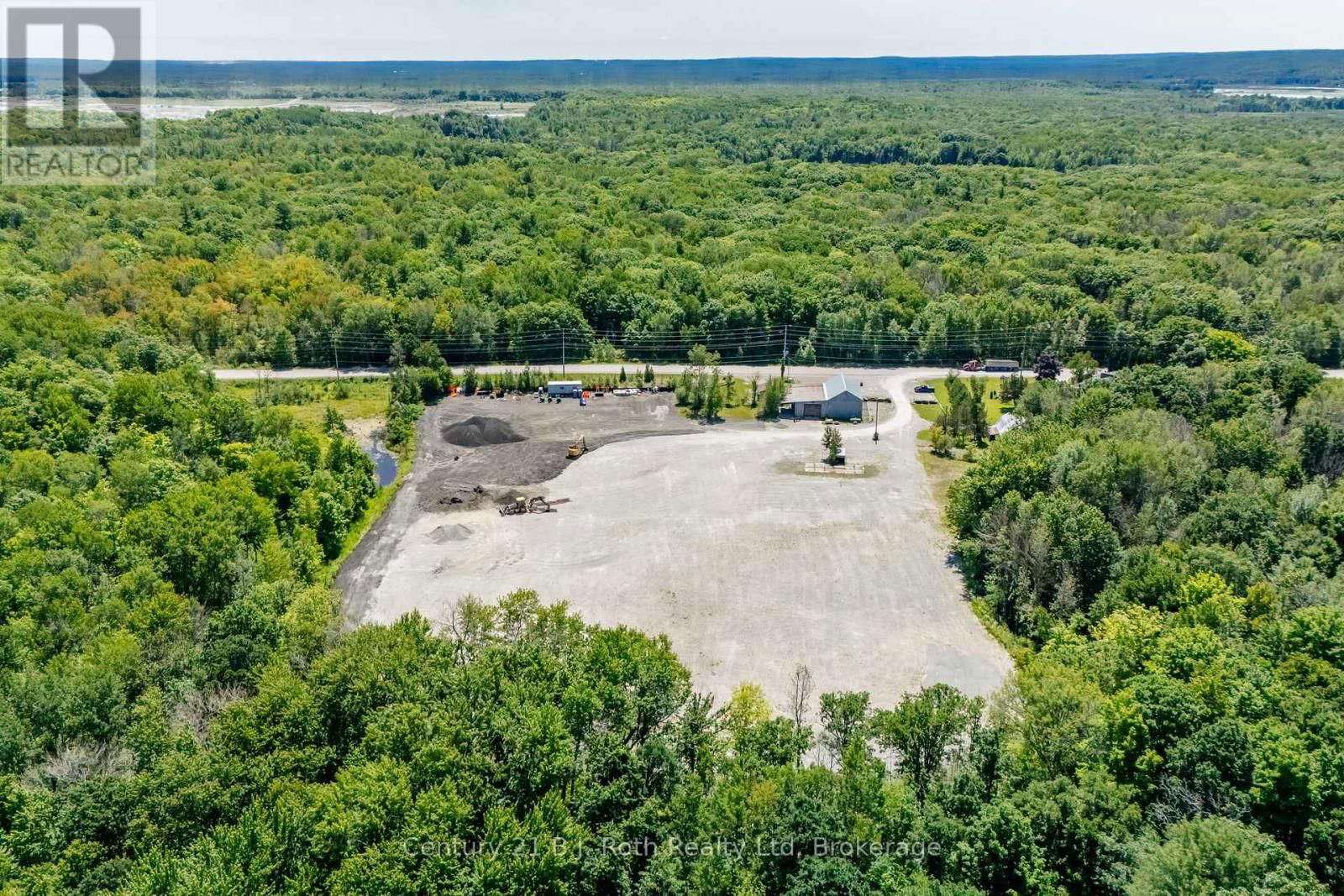 2565 QUARRY ROAD Image 21
