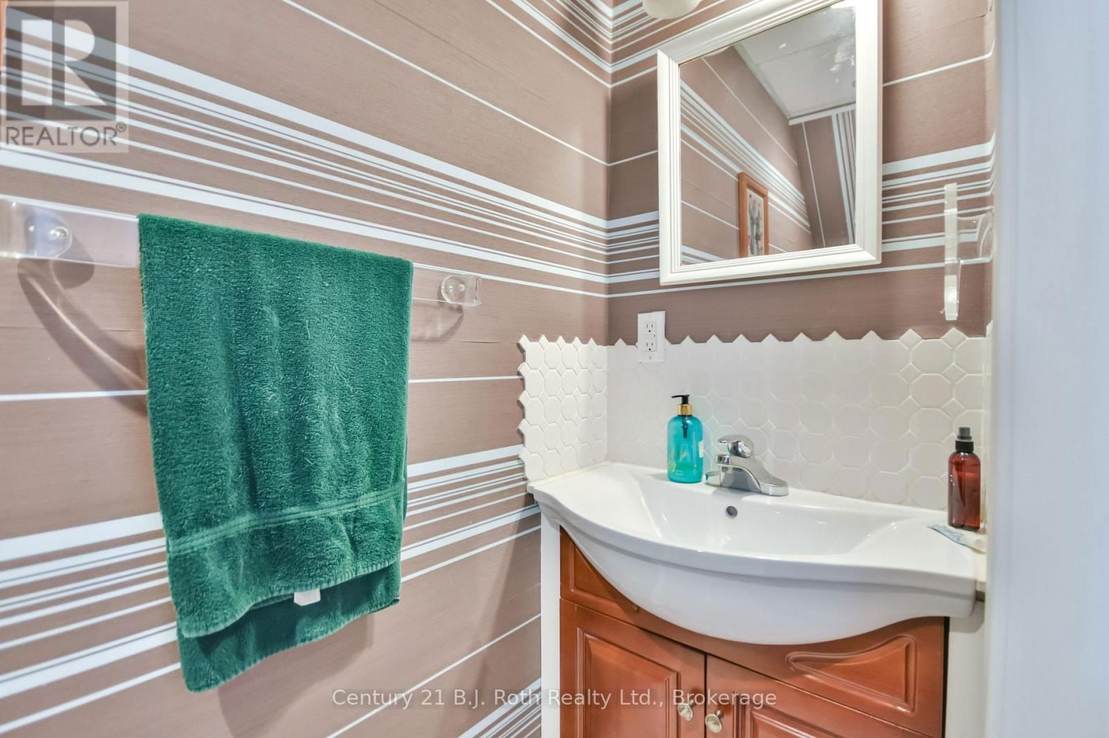 95 MASKINONGE ROAD Image 16
