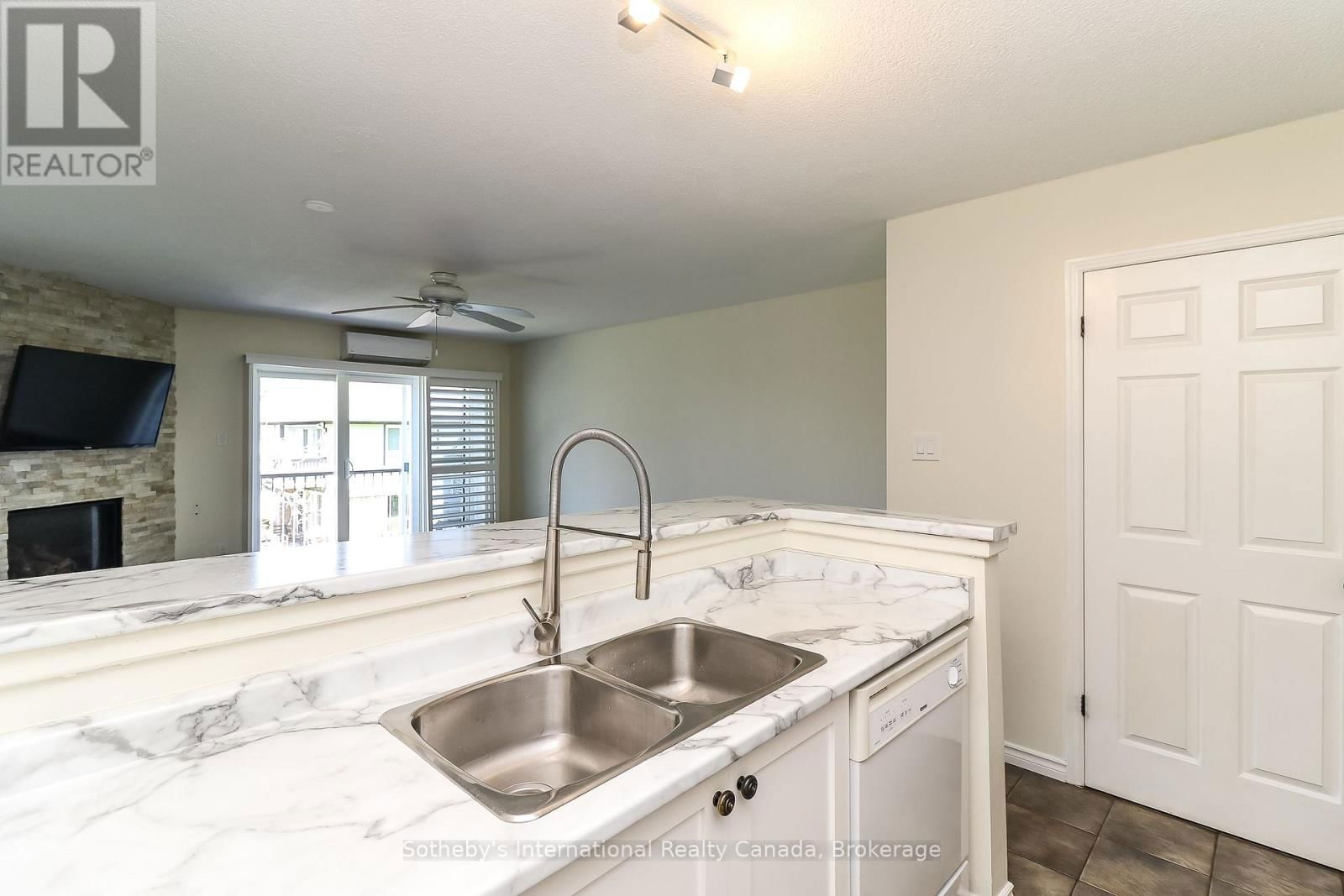 348 MARINERS WAY Image 9