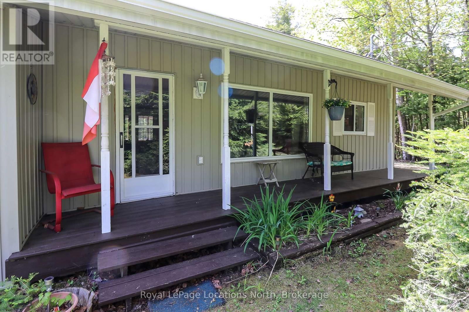 2198 CHAMPLAIN ROAD Image 2