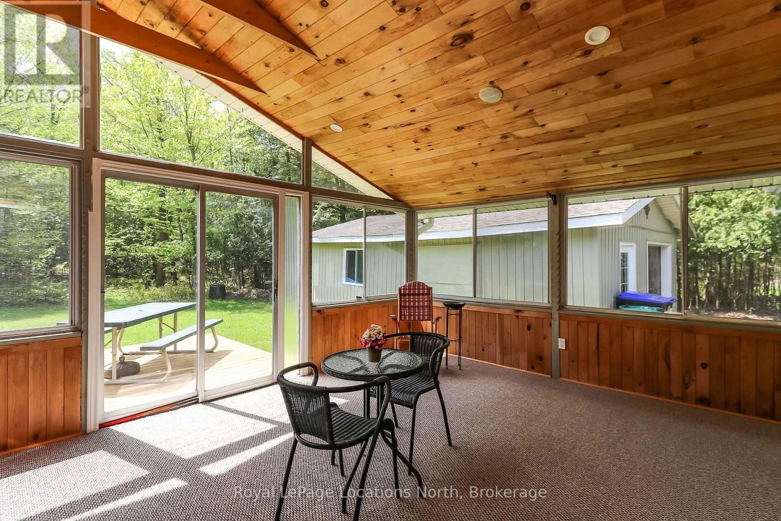 2198 CHAMPLAIN ROAD Image 28