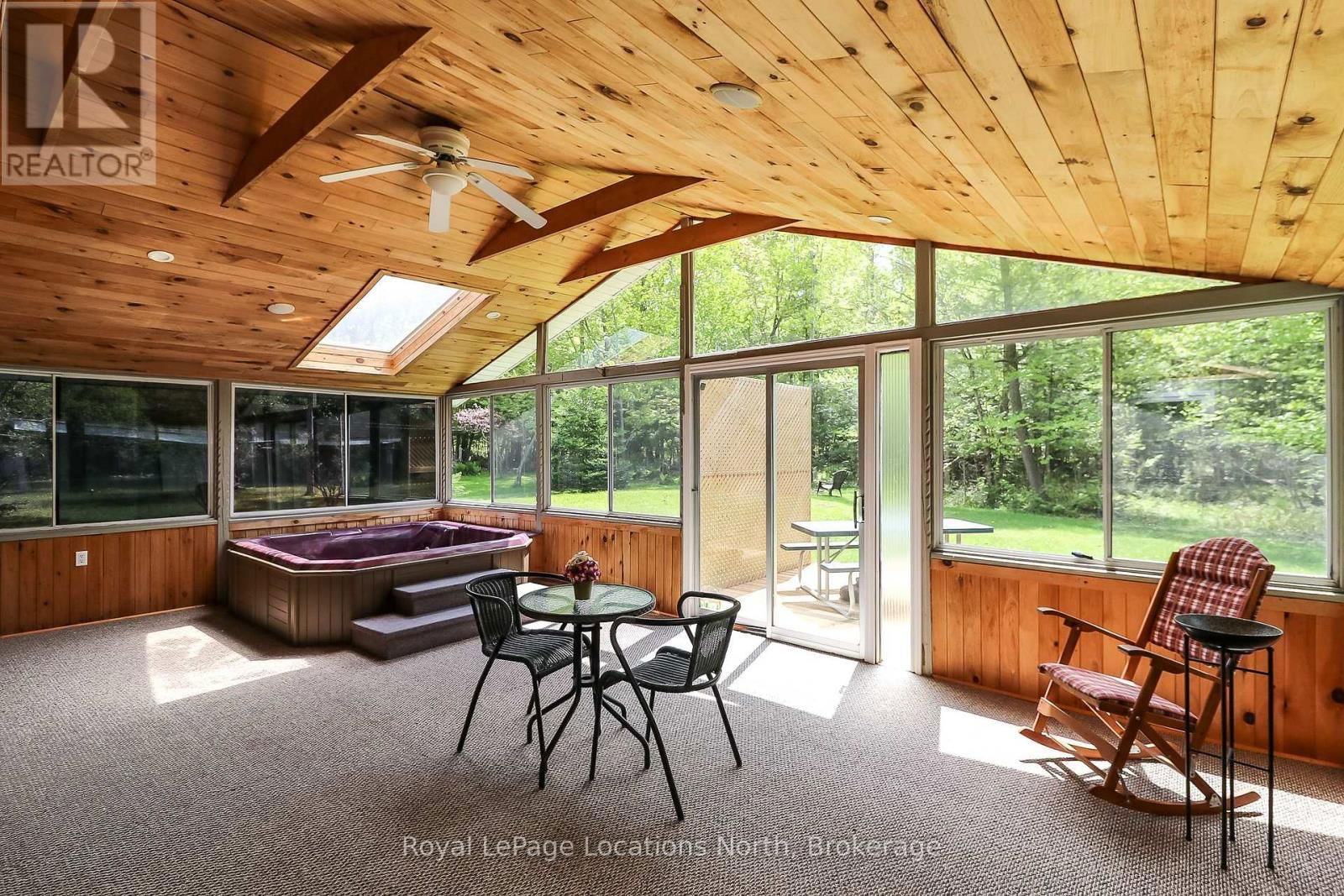 2198 CHAMPLAIN ROAD Image 29