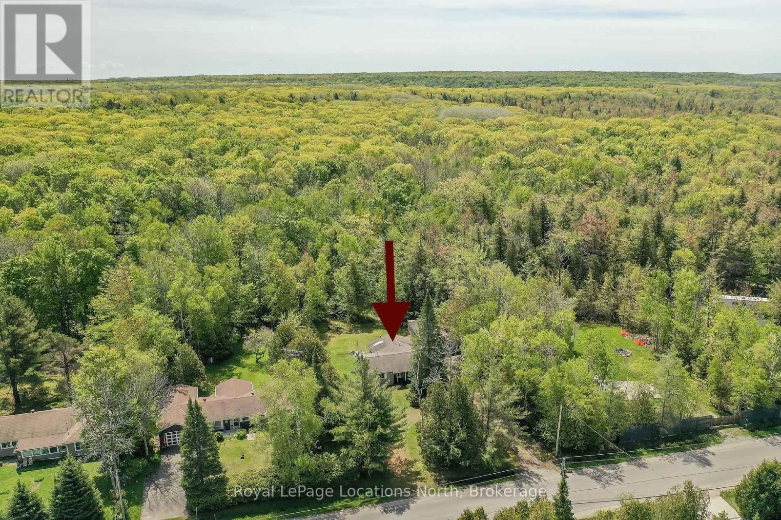 2198 CHAMPLAIN ROAD Image 38