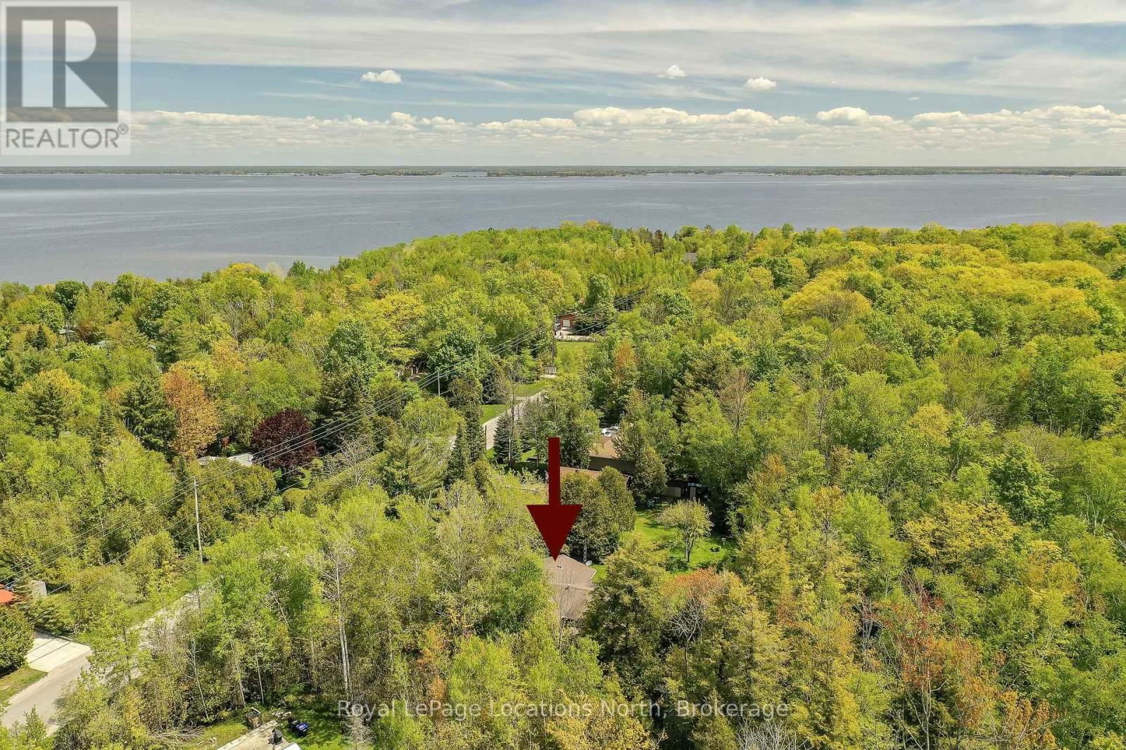 2198 CHAMPLAIN ROAD Image 39
