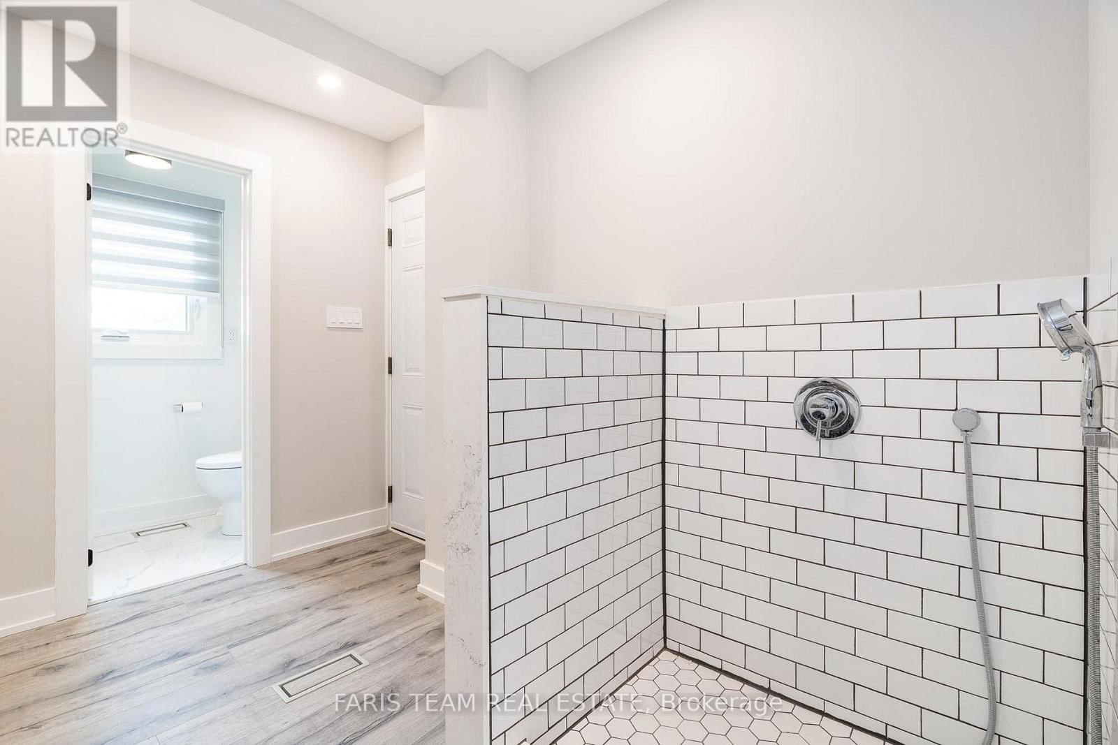432 EDGEHILL DRIVE Image 18