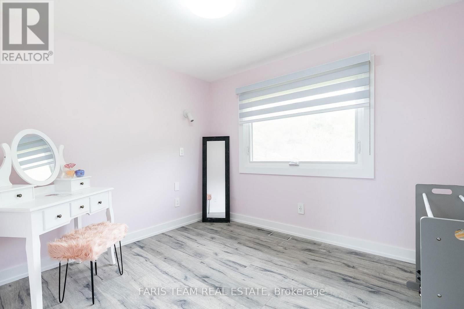432 EDGEHILL DRIVE Image 26