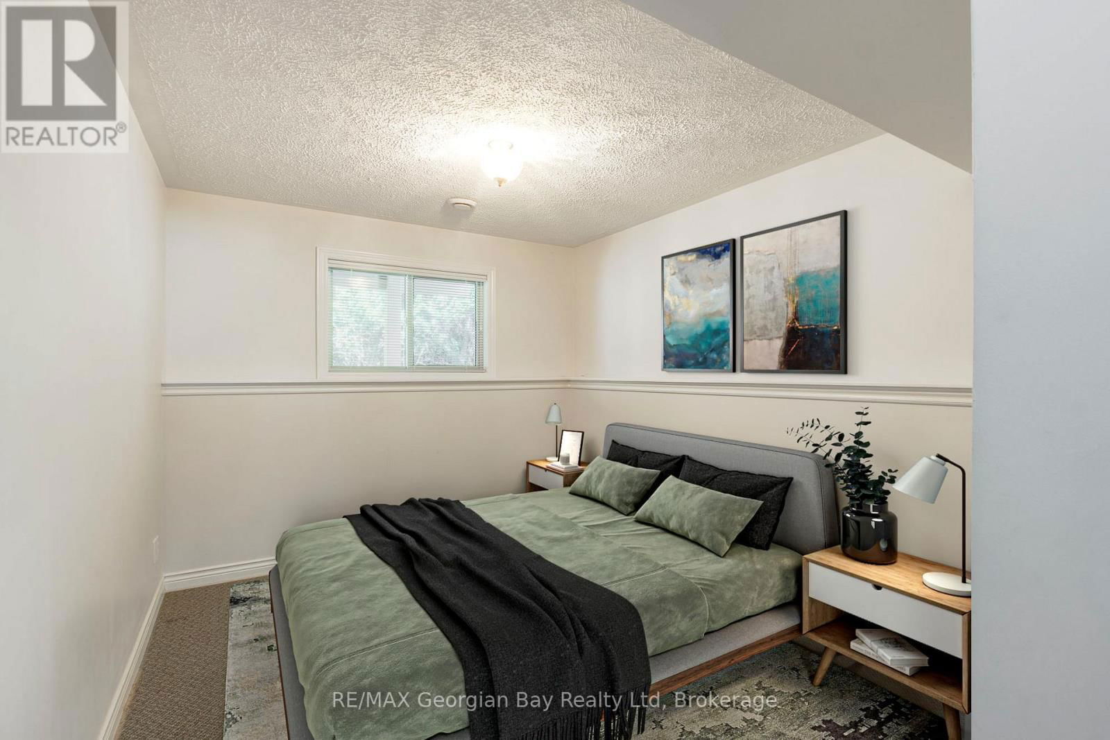 20 - 90 THOMPSON ROAD Image 21