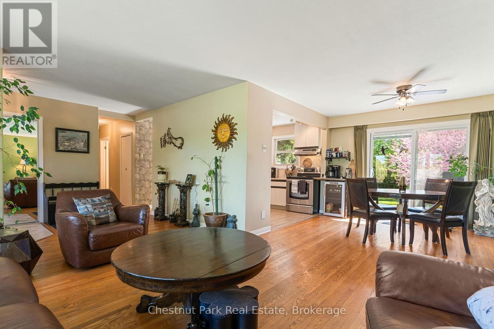 31 SAUNDERS STREET Image 10
