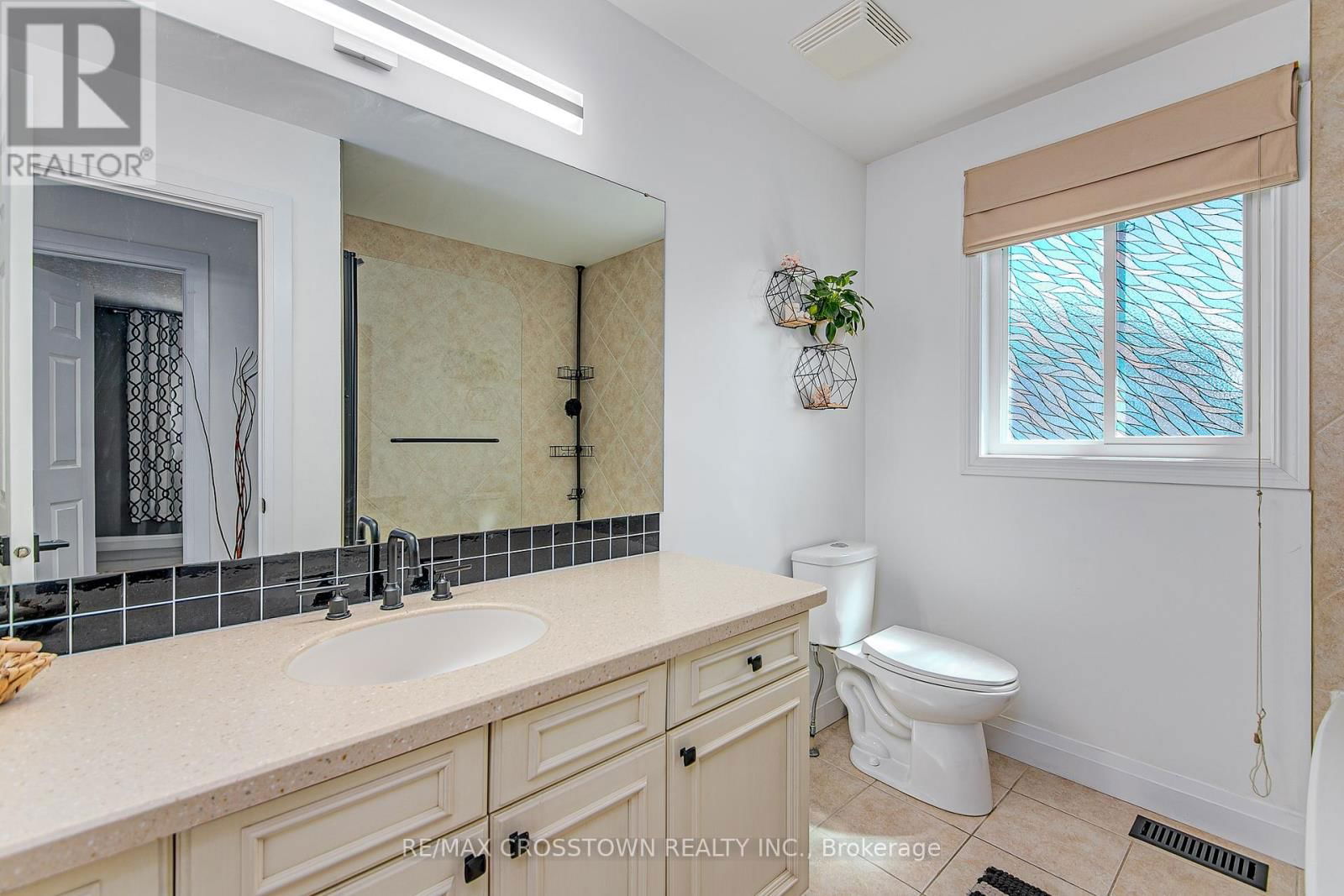 56 GRAIHAWK DRIVE Image 26