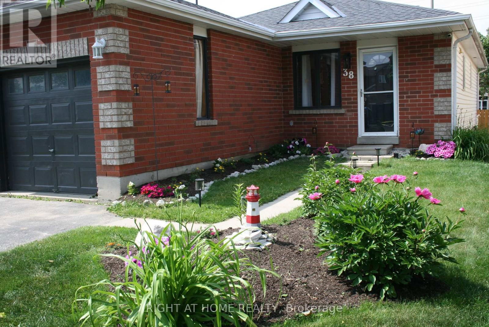 38 GARIBALDI DRIVE Image 6