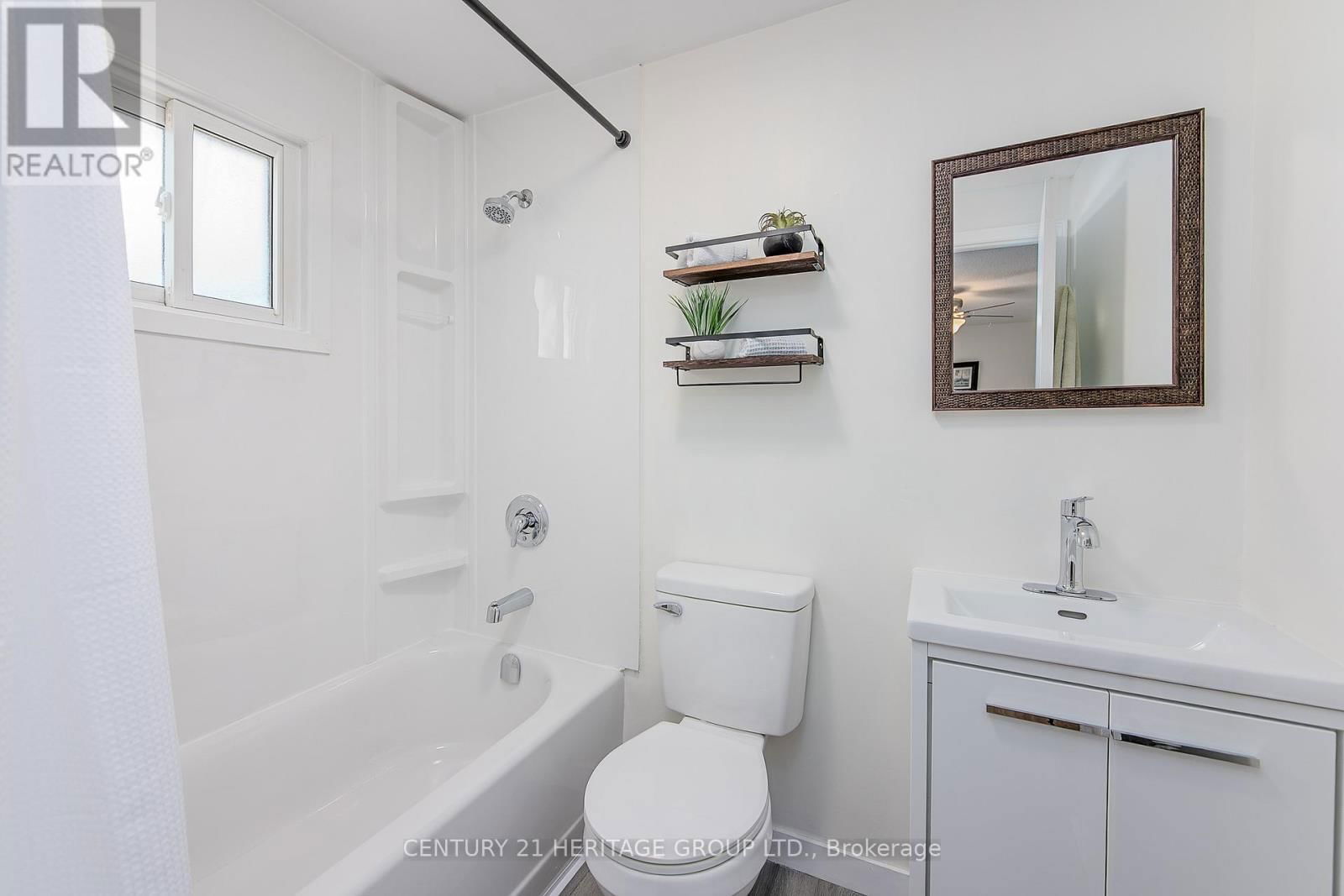 25 SHAKESPEARE CRESCENT Image 14