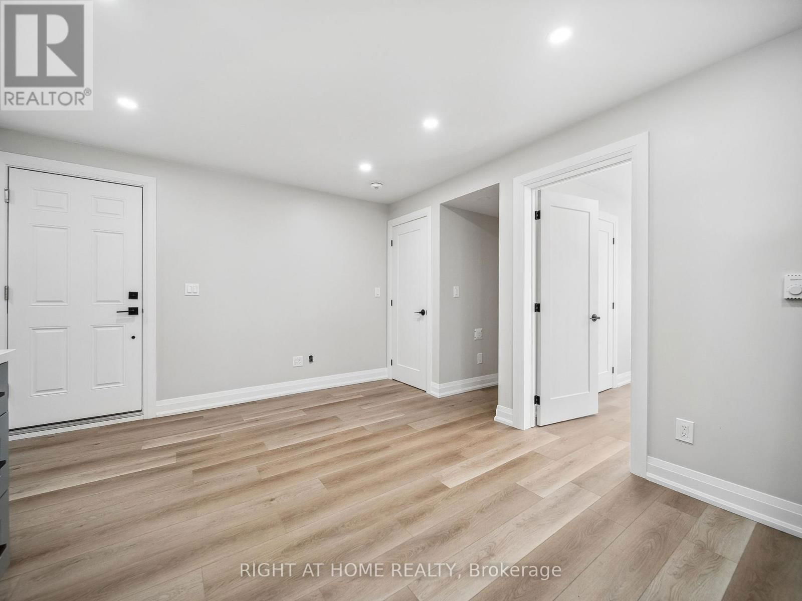 14 CHRISTINE -LOWER PLACE Image 6