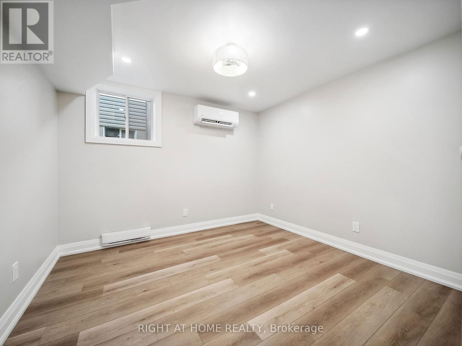 14 CHRISTINE -LOWER PLACE Image 7