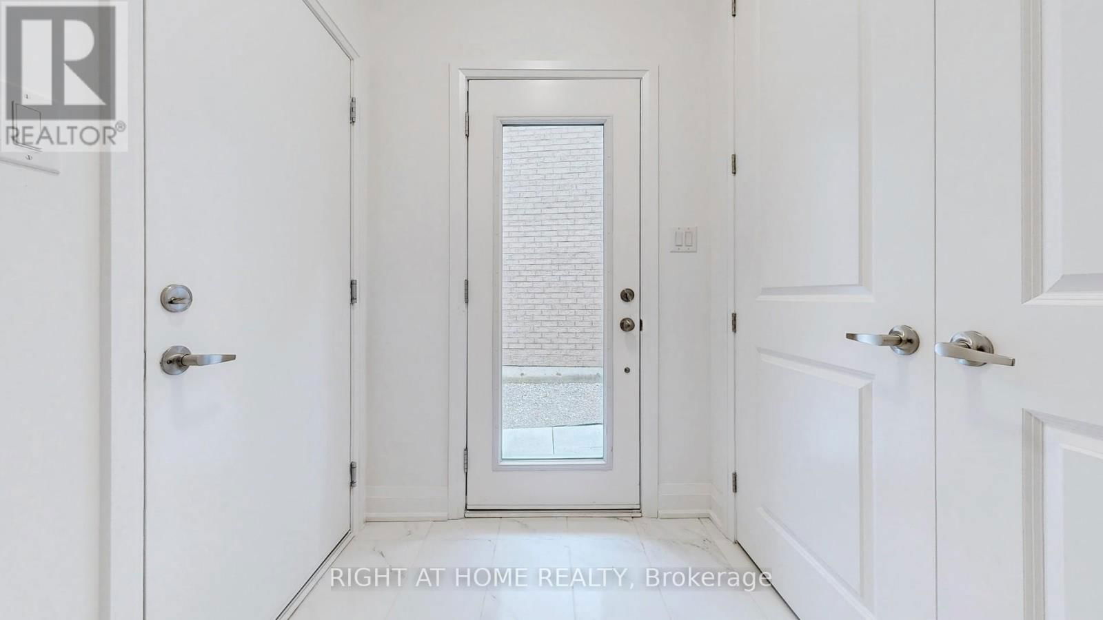 19 BARNYARD TRAIL Image 31