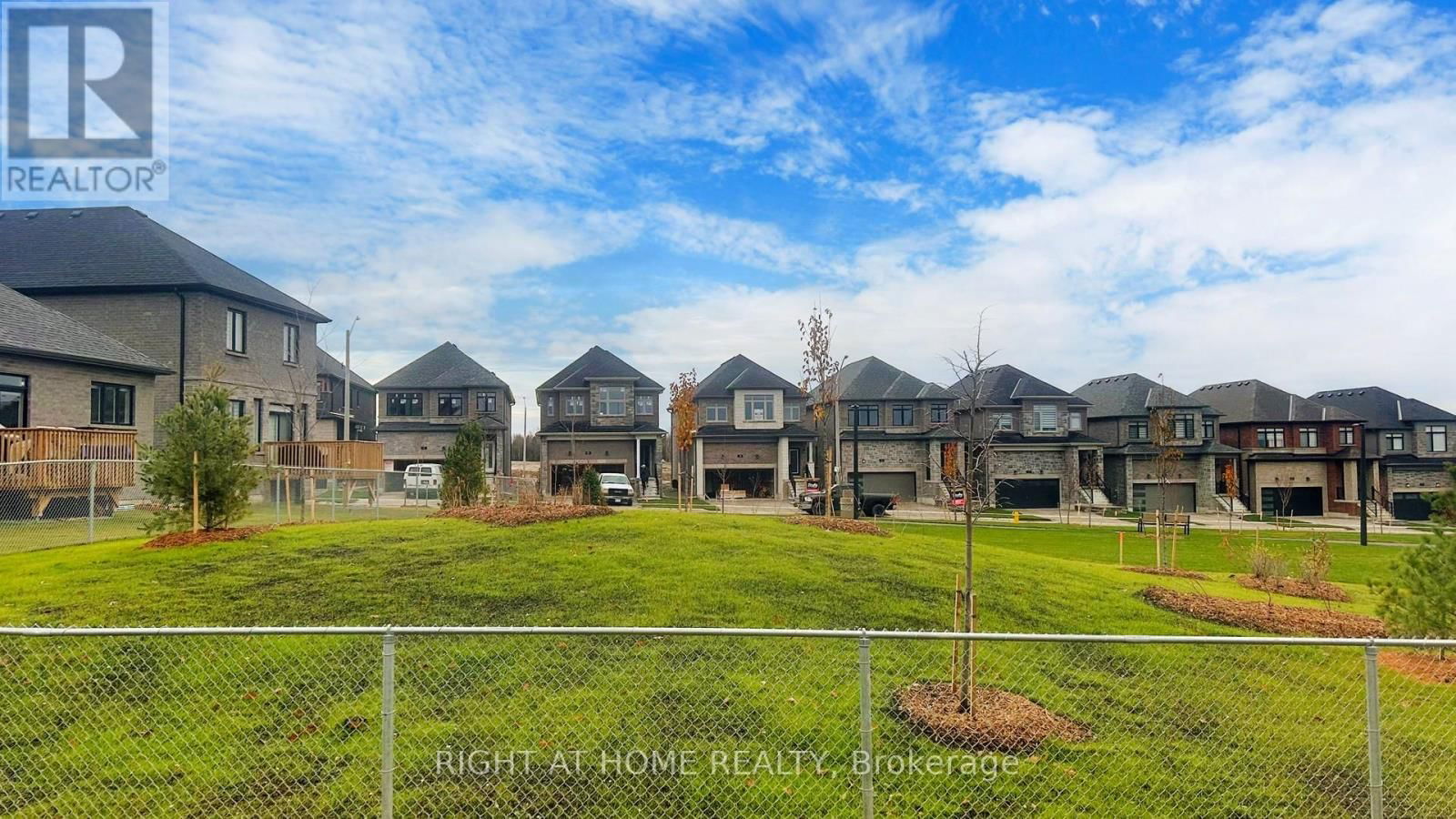 19 BARNYARD TRAIL Image 45