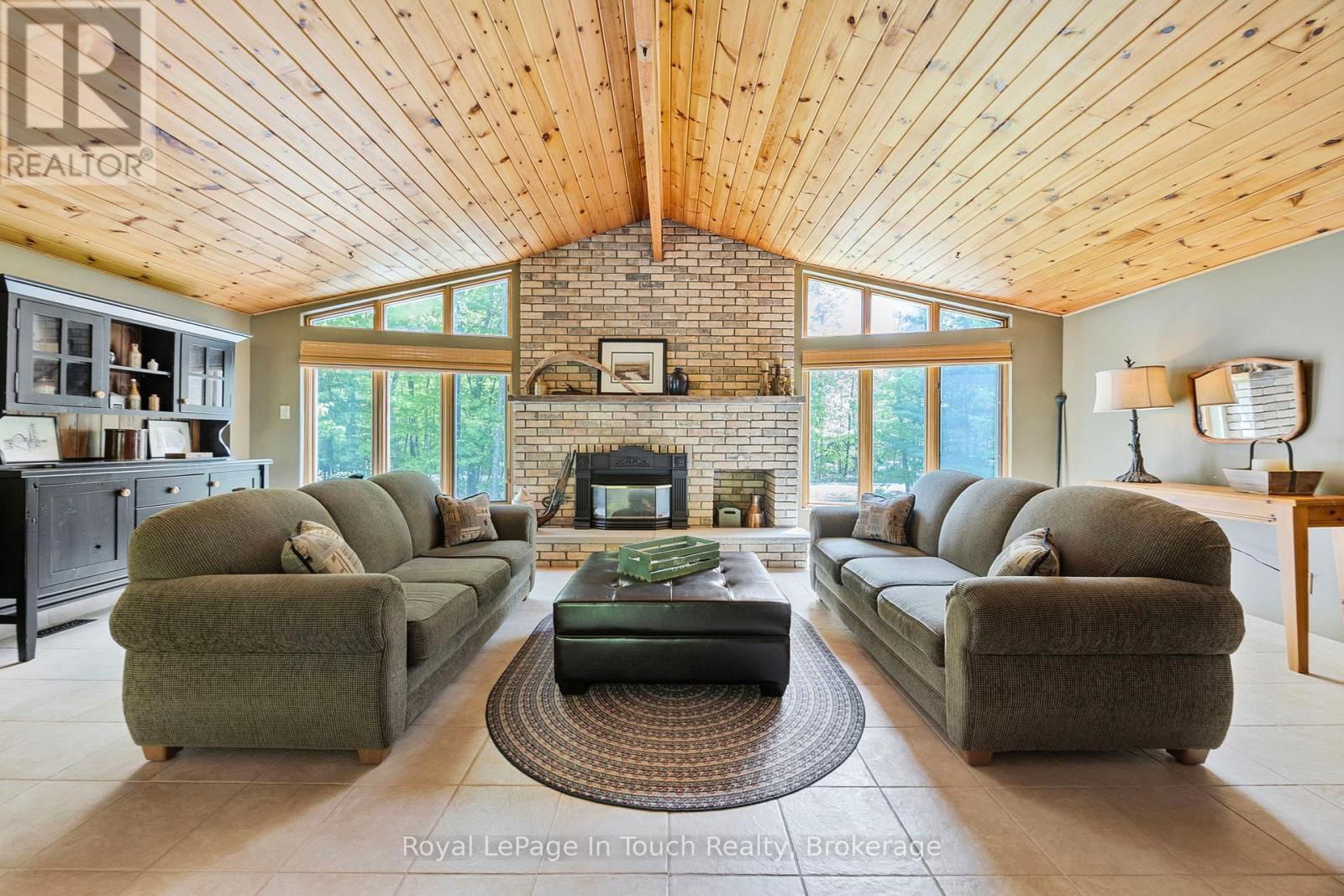 726 PENNORTH DRIVE Image 8