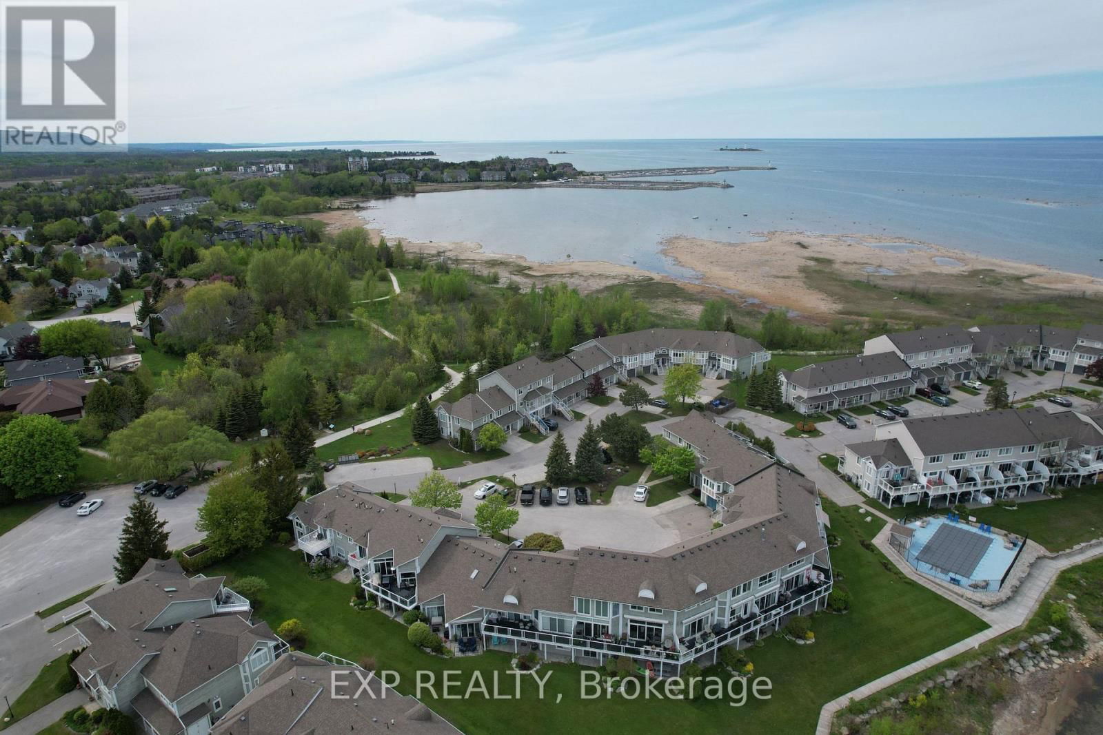 22 CRANBERRY SURF Image 38