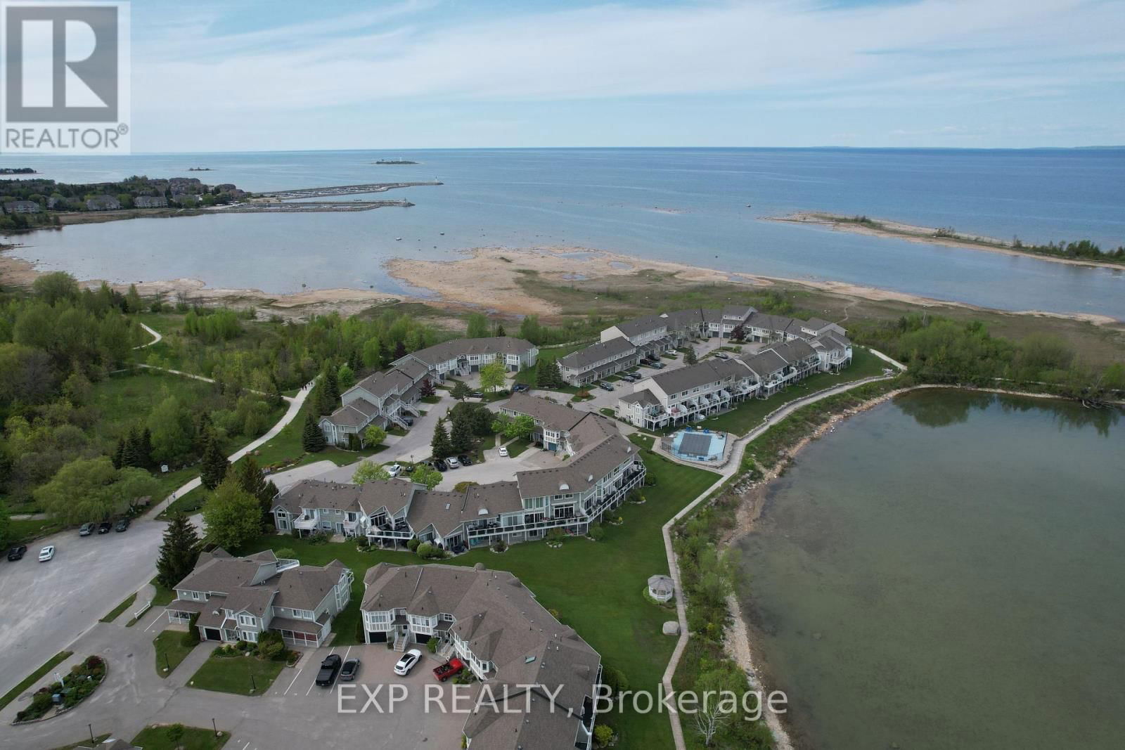 22 CRANBERRY SURF Image 39