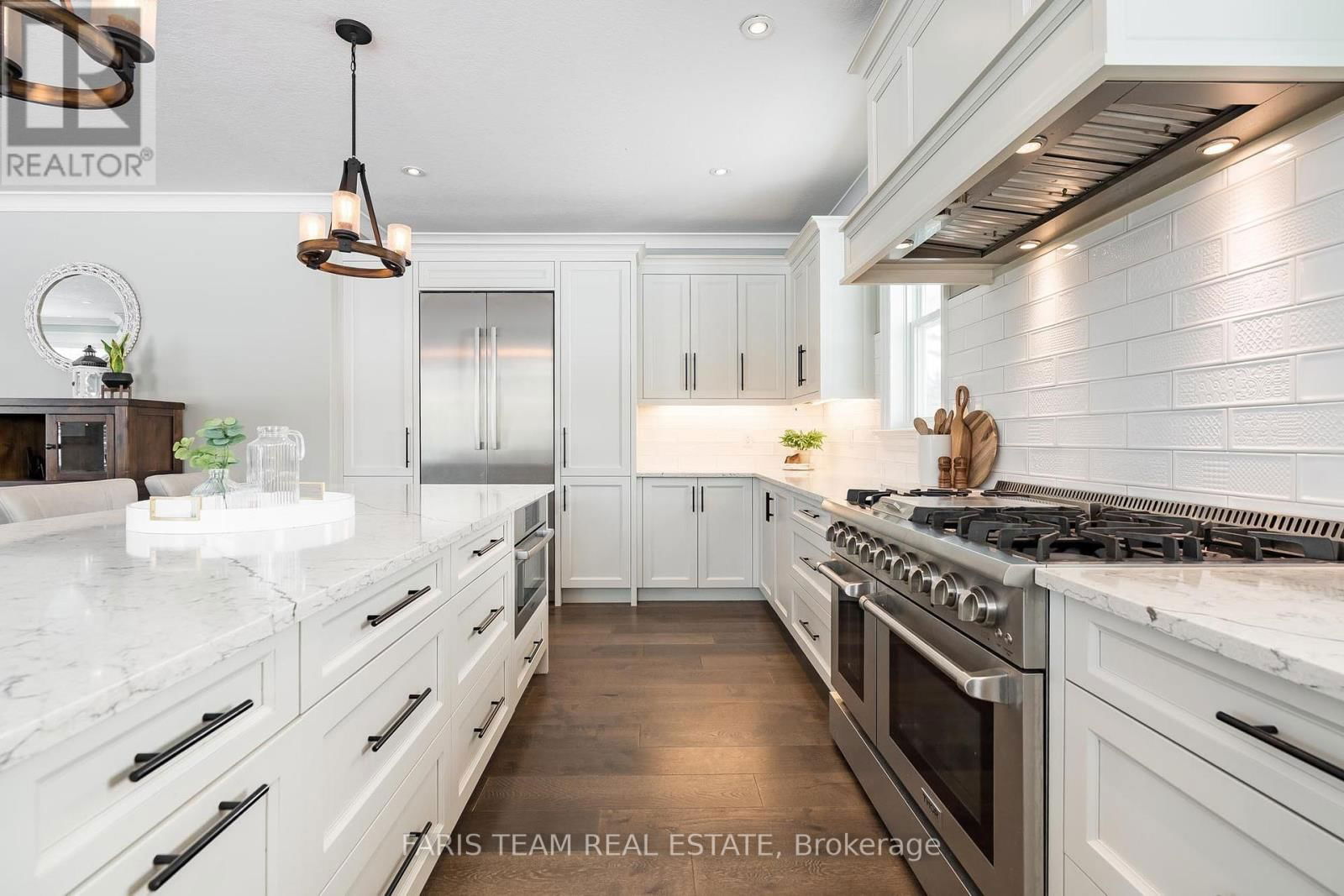 2448 STOCKDALE ROAD Image 10