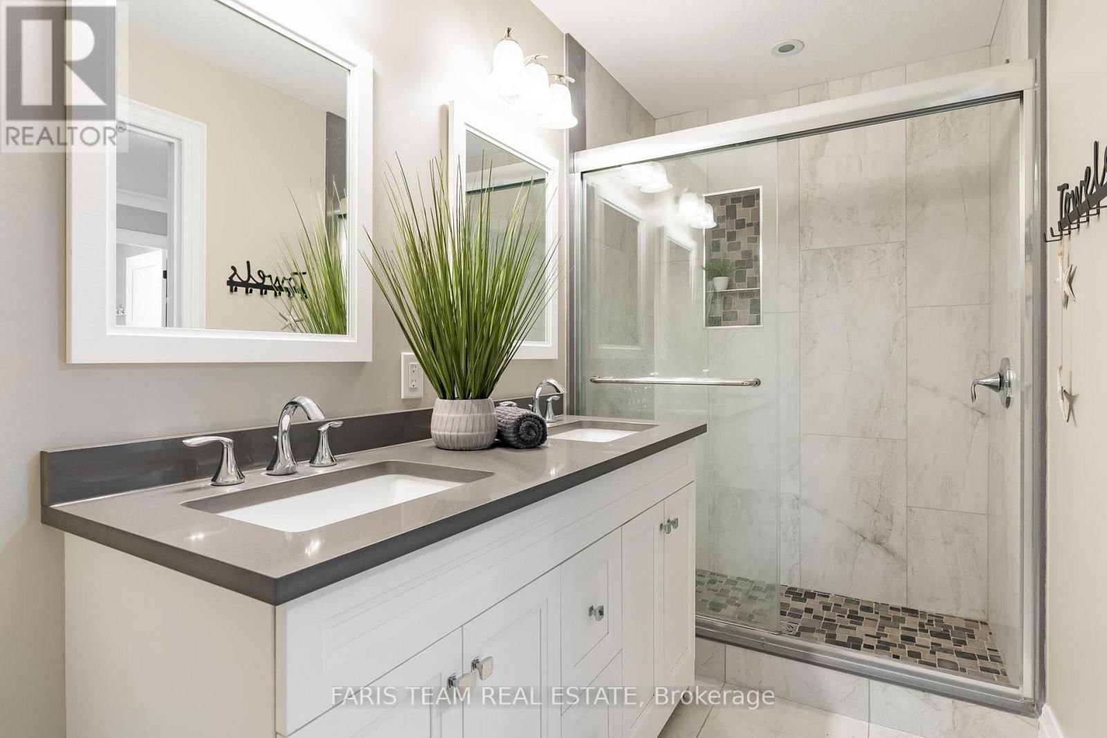 2448 STOCKDALE ROAD Image 22