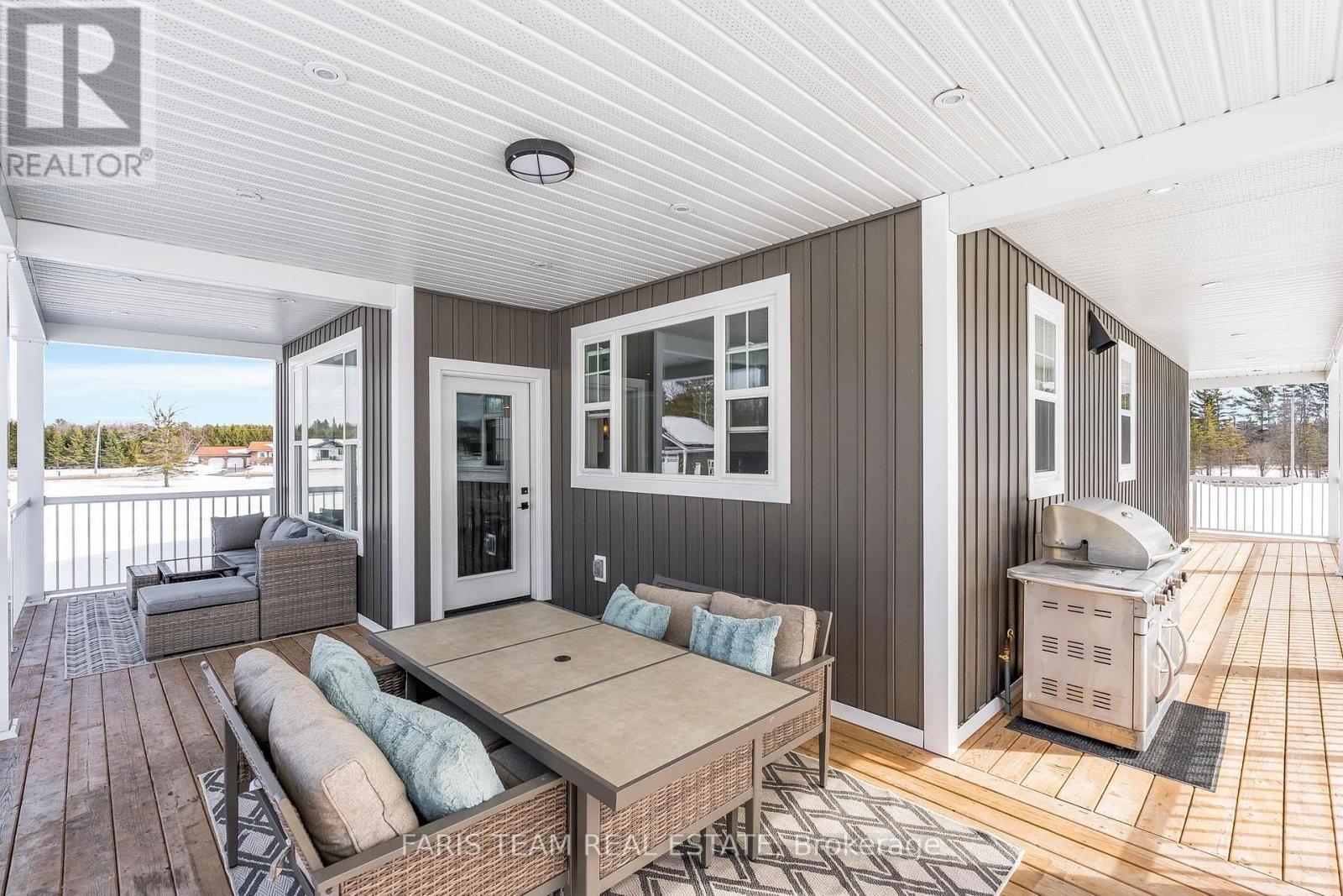 2448 STOCKDALE ROAD Image 24