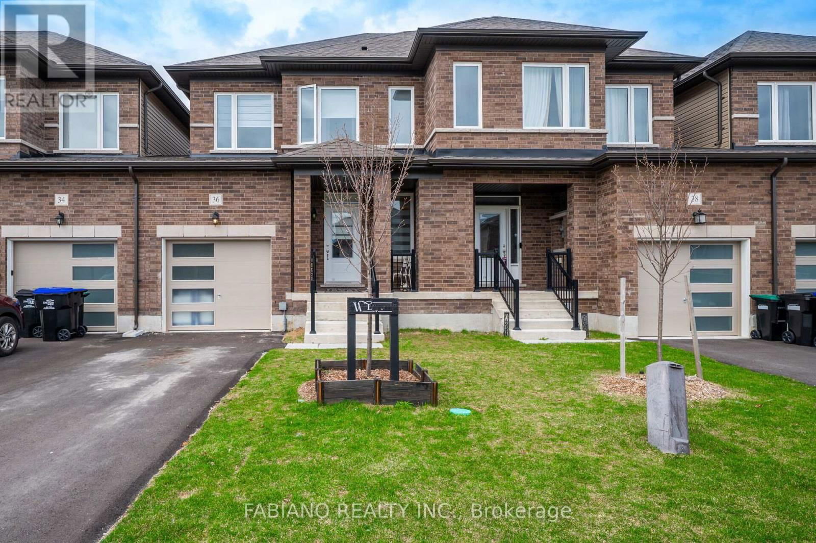 36 AUTUMN DRIVE Image 1