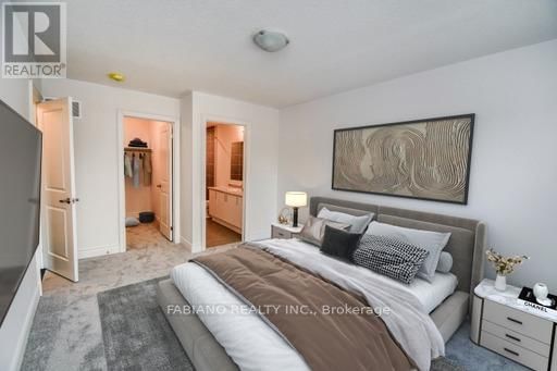 36 AUTUMN DRIVE Image 19
