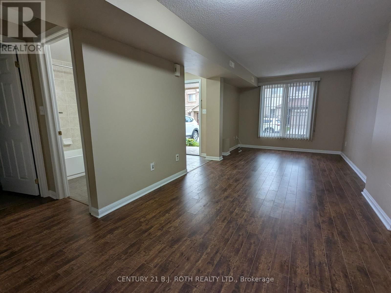 13 - 175 STANLEY STREET Image 9