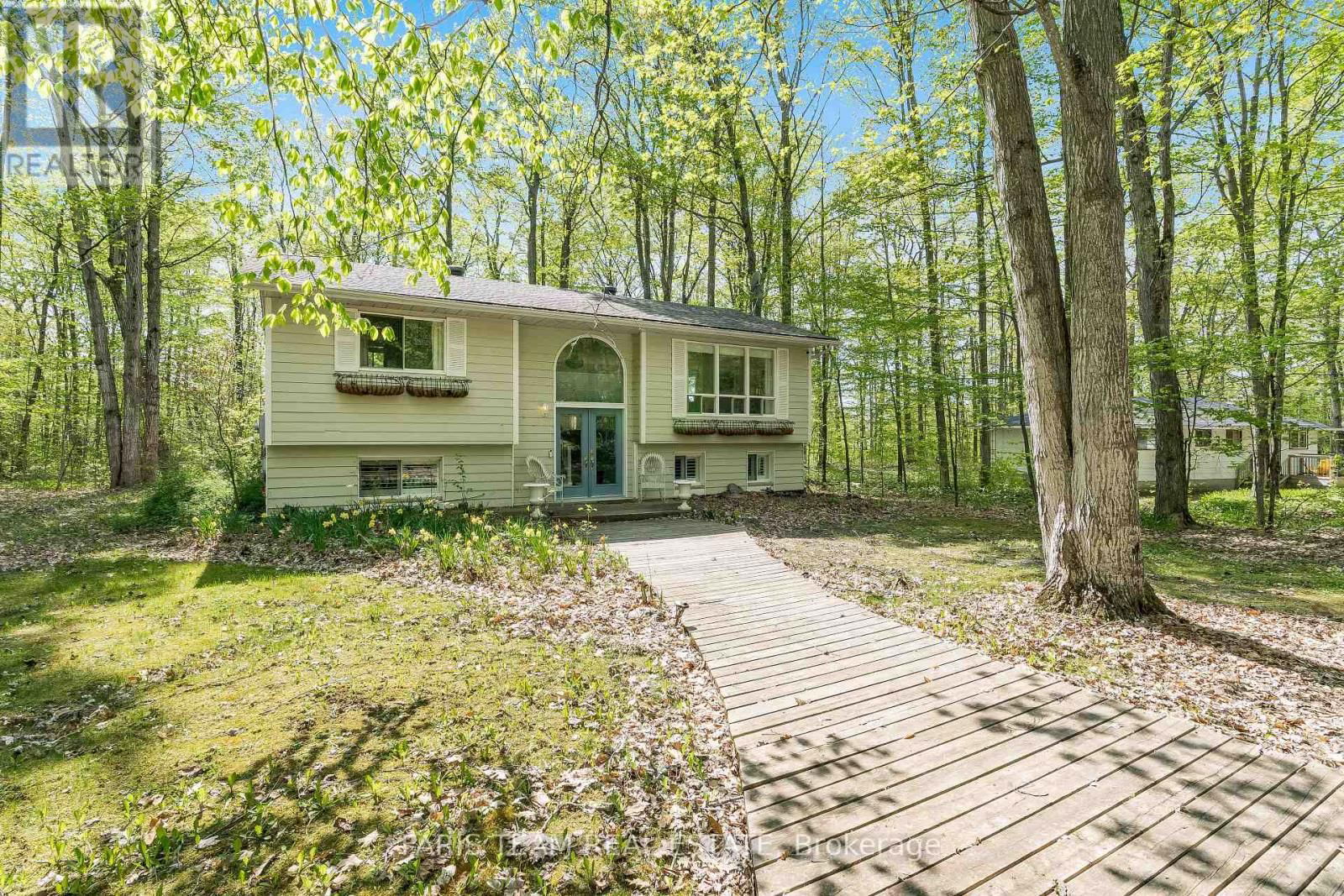 104 SILVER BIRCH DRIVE Image 2