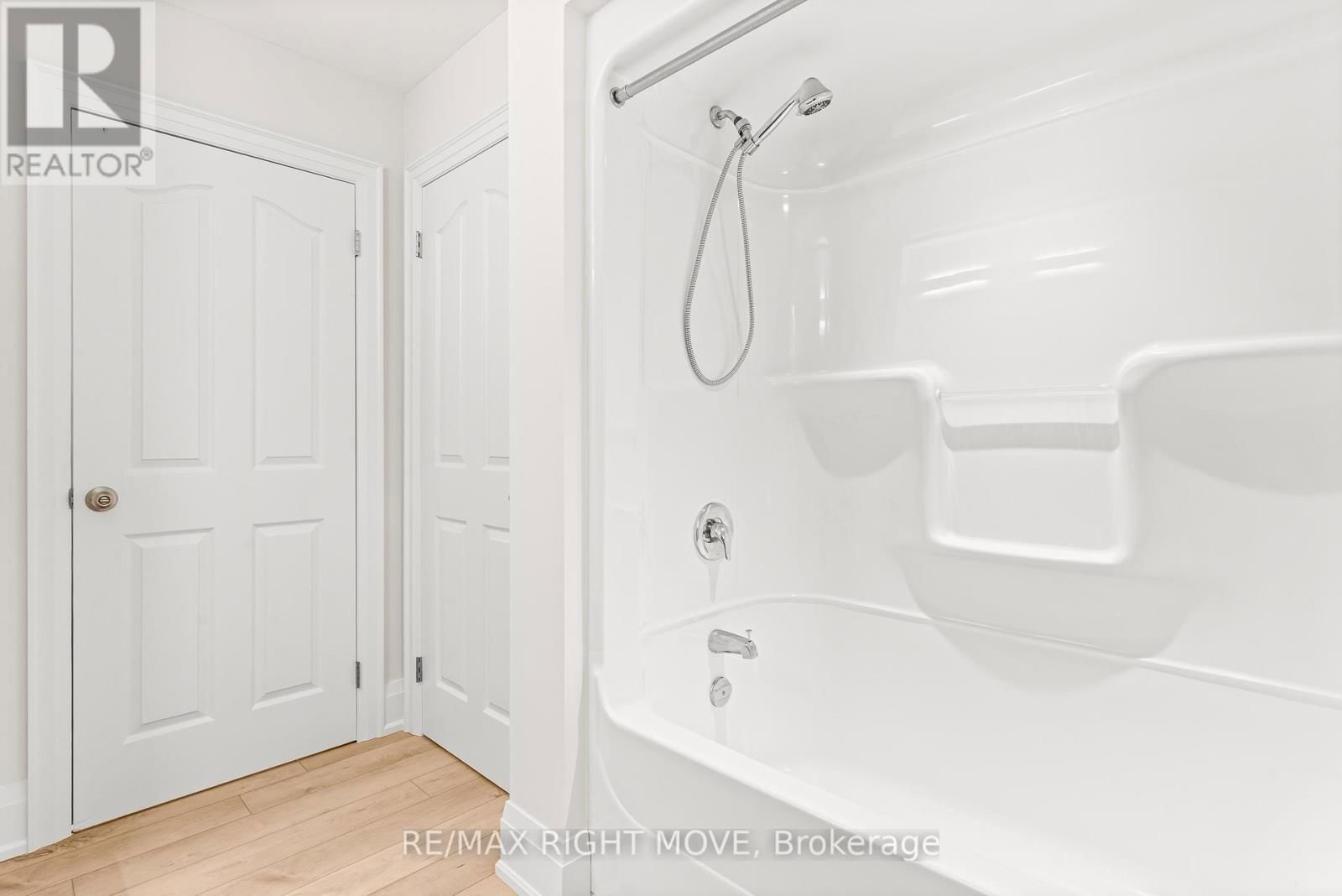 1 OJIBWAY COURT Image 30