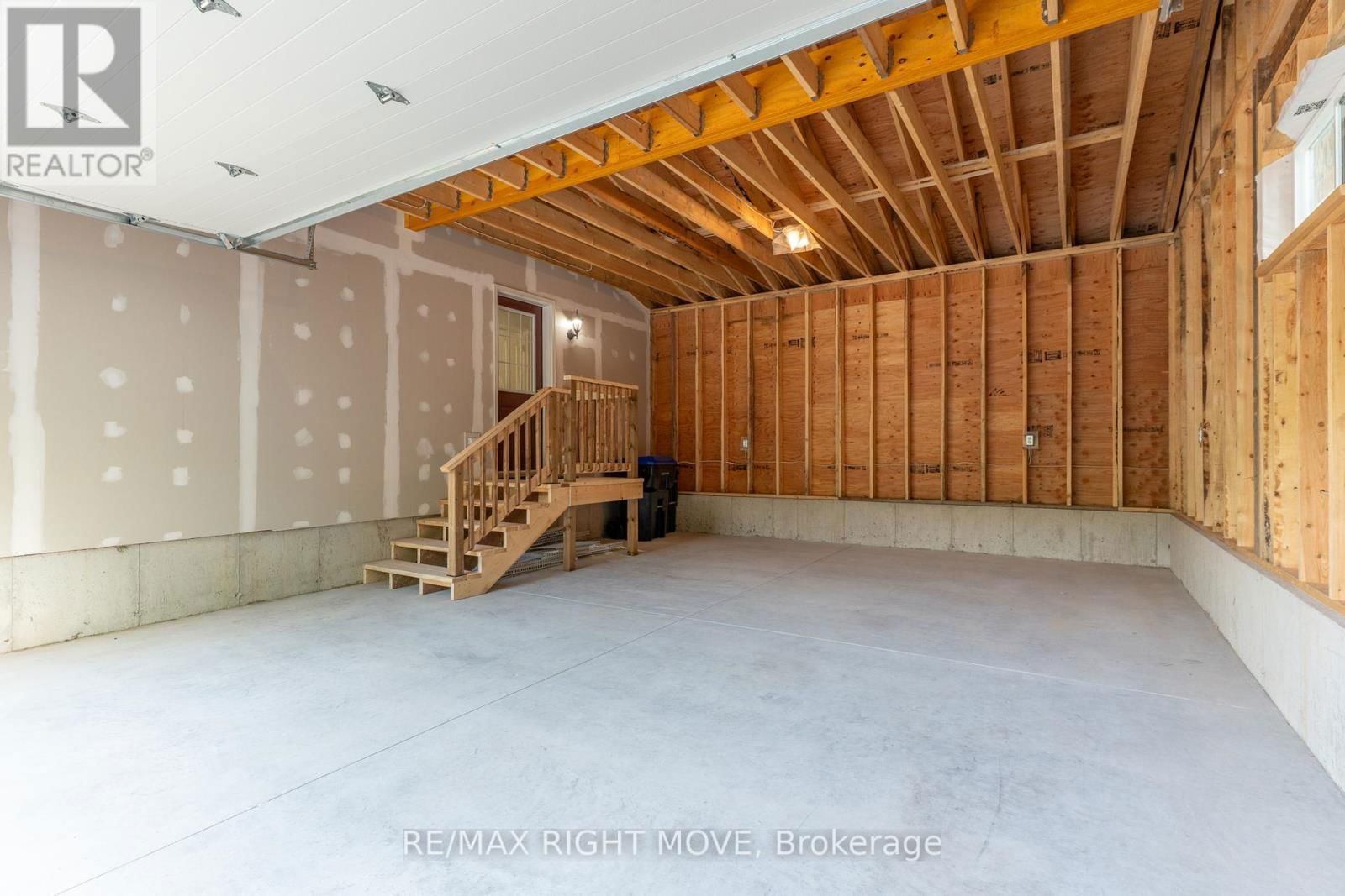 1 OJIBWAY COURT Image 33