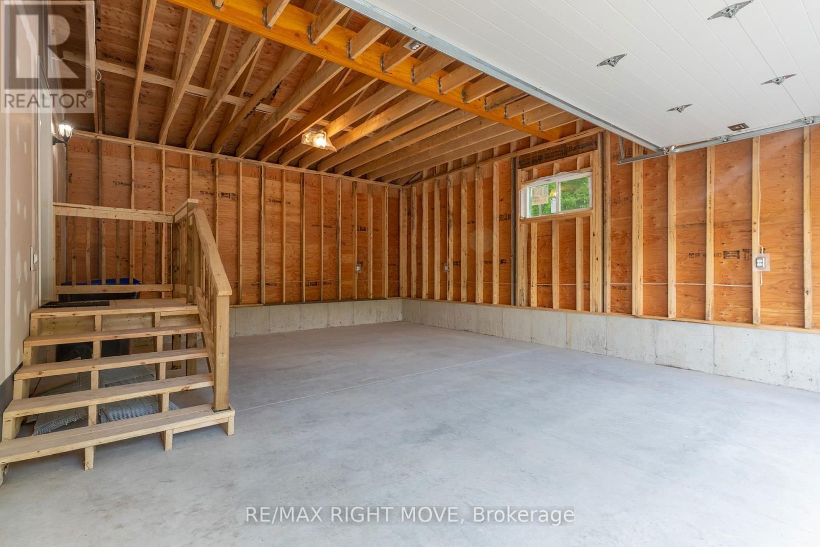 1 OJIBWAY COURT Image 34