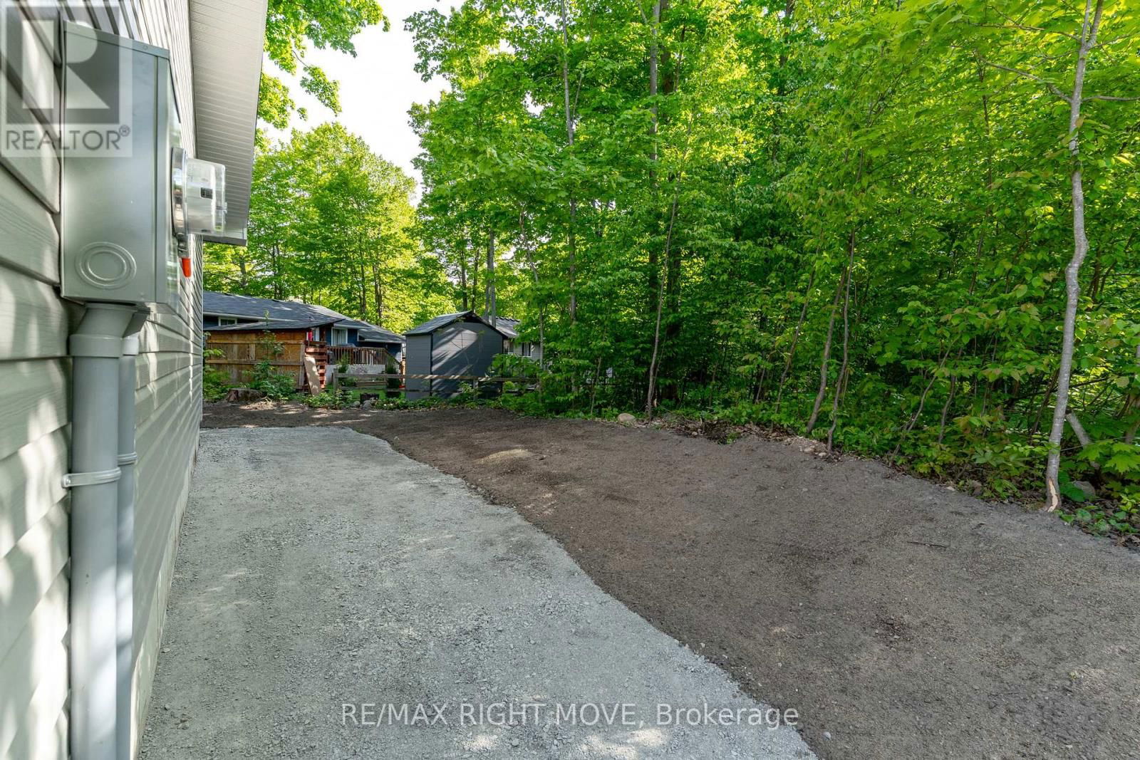1 OJIBWAY COURT Image 36